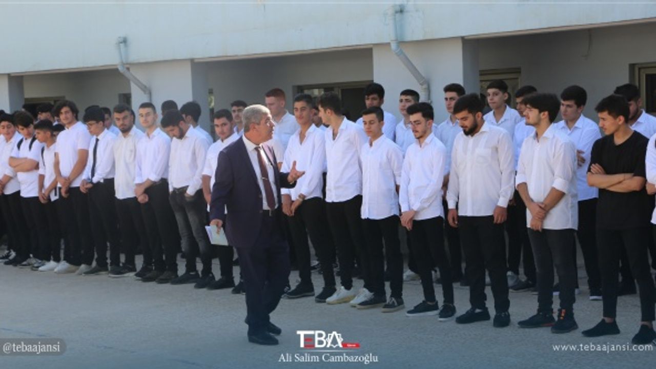 Türkmen okullarında ilk ders zili çaldı