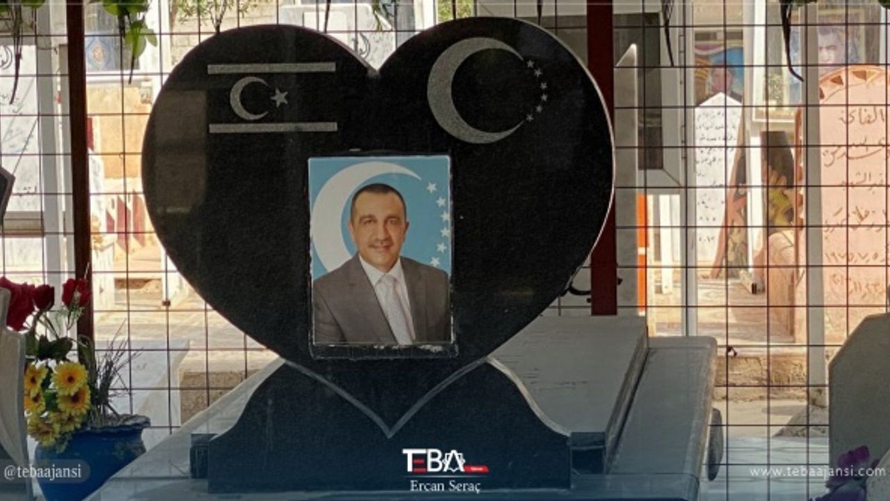 Bayrak şehitleri mezarları başında anıldı