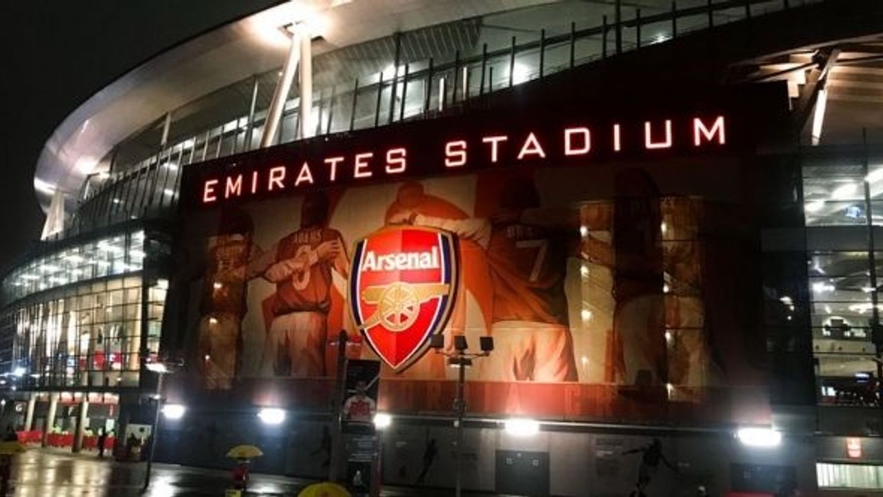 Arsenal-Wolverhampton maçı virüs nedeniyle ertelendi!