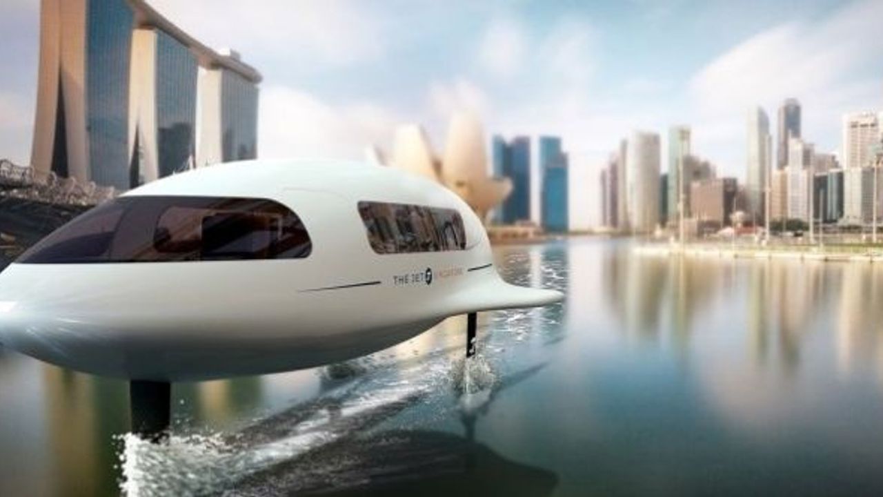 Uçan tekne, Dubai'de denize inecek
