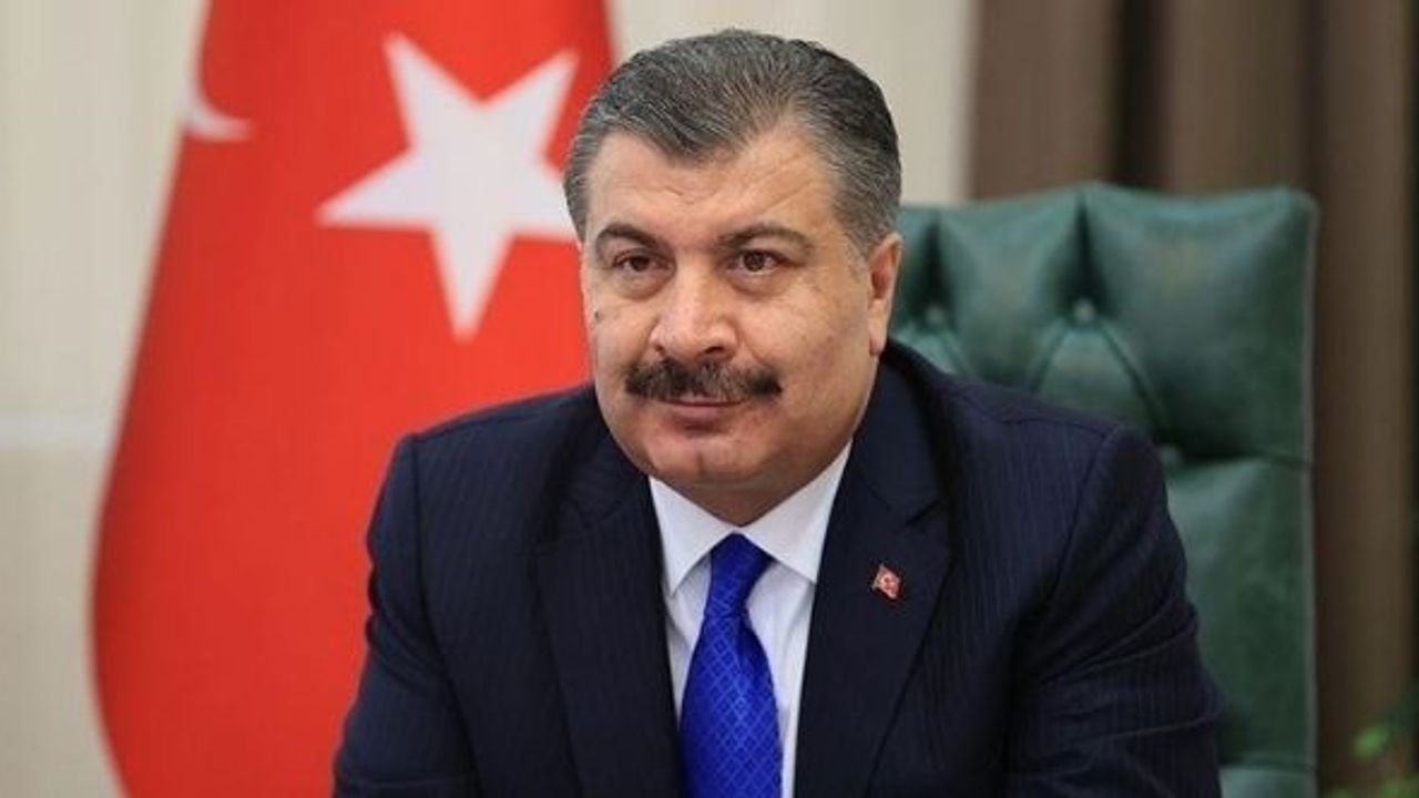 Koca: Kapalı ortamlarda maske takmak artık şart değil