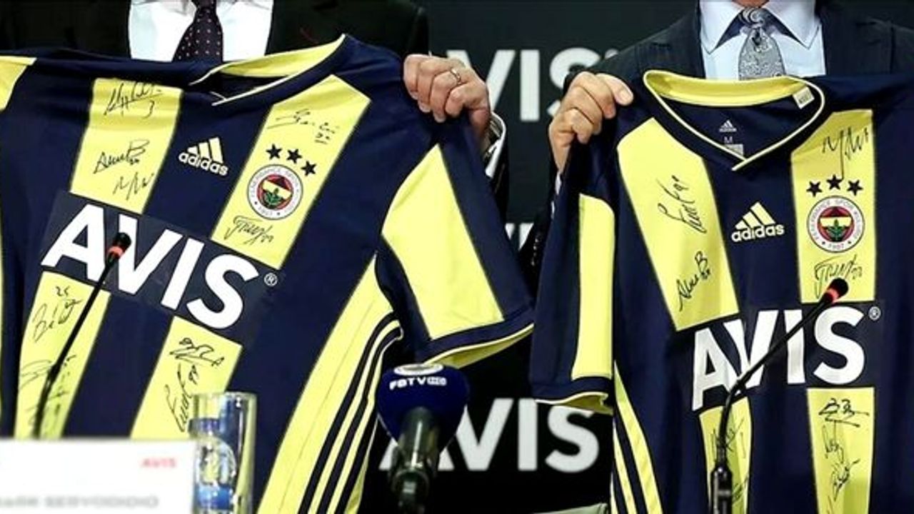 Fenerbahçe, forma sponsoru AVIS ile sözleşme yeniledi