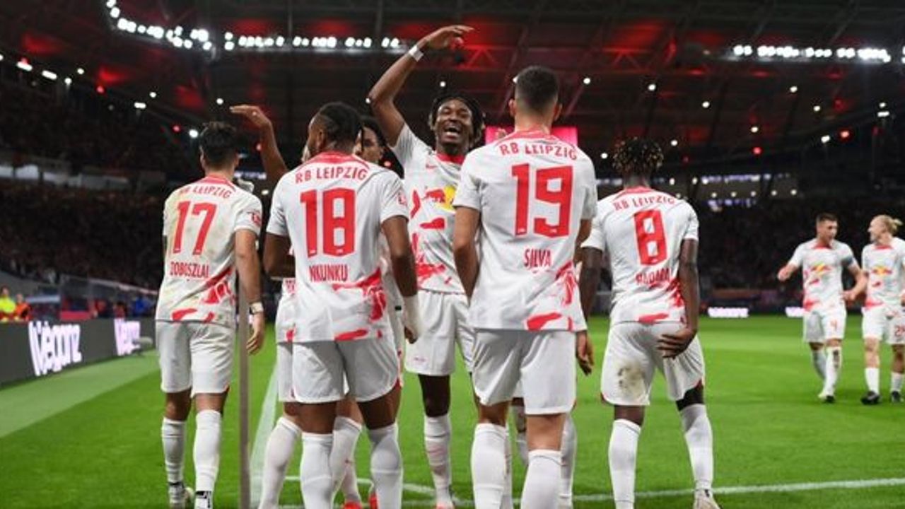 Leipzig 3 puanı 3 golle aldı