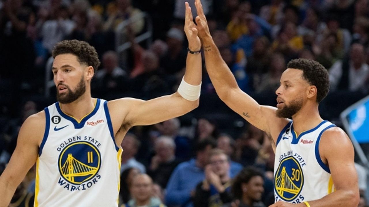 Son şampiyon Warriors’tan keyifli başlangıç