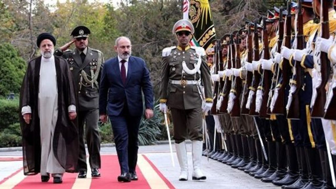 İran Cumhurbaşkanı Reisi ile Ermenistan Başbakanı Paşinyan görüştü