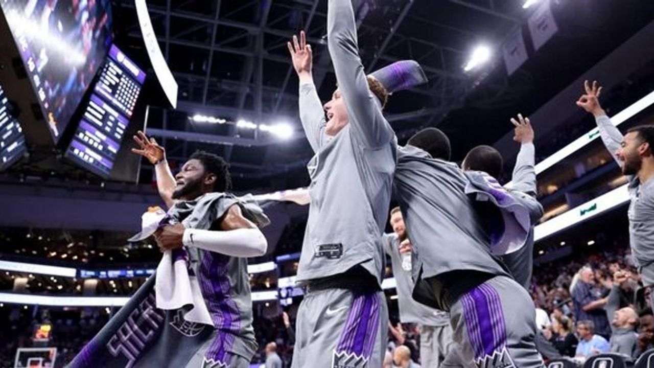 Kings'ten üst üste 7. galibiyet