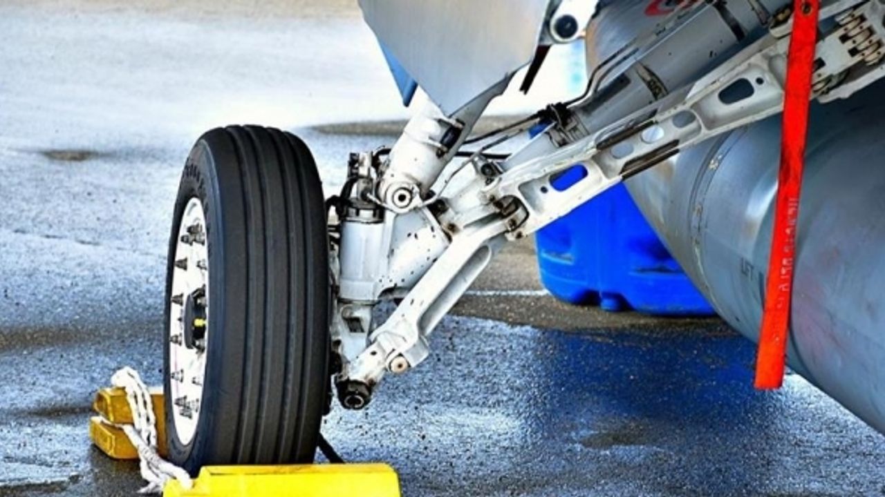 Yunanistan'a iki Rafale savaş uçağı daha teslim edildi