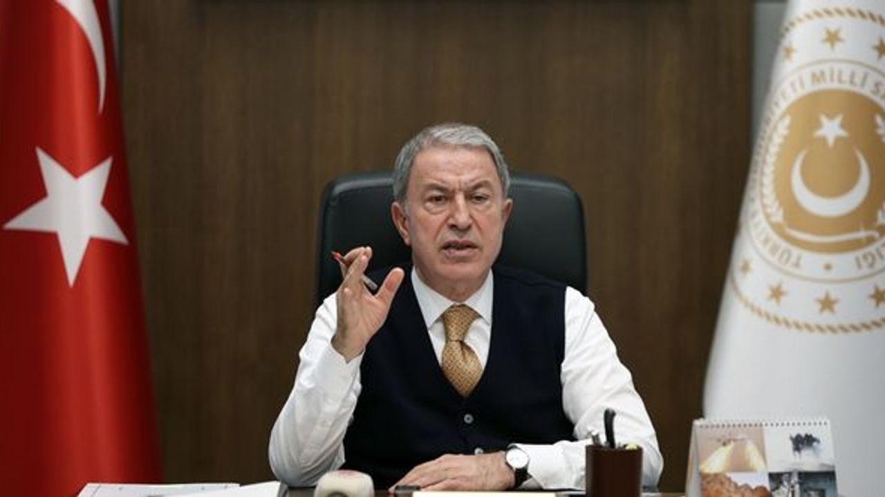 Bakan Akar'dan Yunanistan'a uyarı