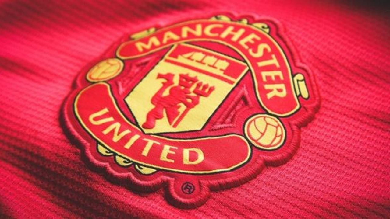 Manchester United, 4 futbolcunun sözleşmesini uzattı