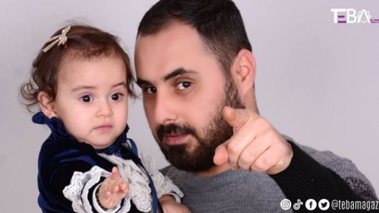 Kızına doğum günü hediyesi olarak şarkı sürprizi
