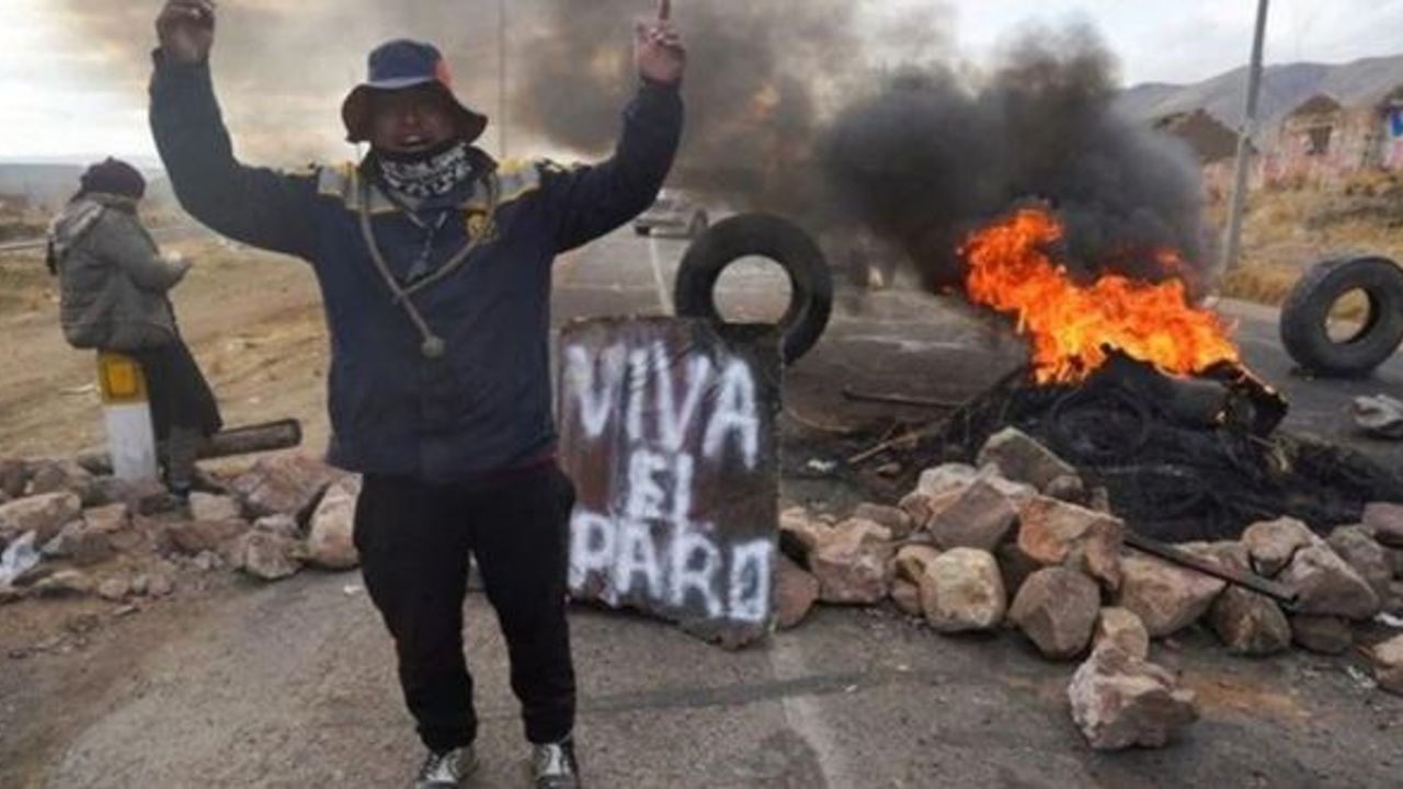 Peru'da hükümet karşıtı protestolar başladı