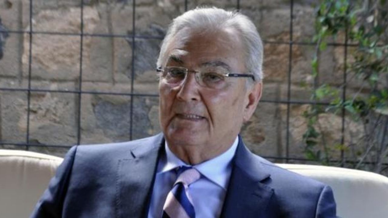 Eski CHP Genel Başkanı Baykal hayatını kaybetti