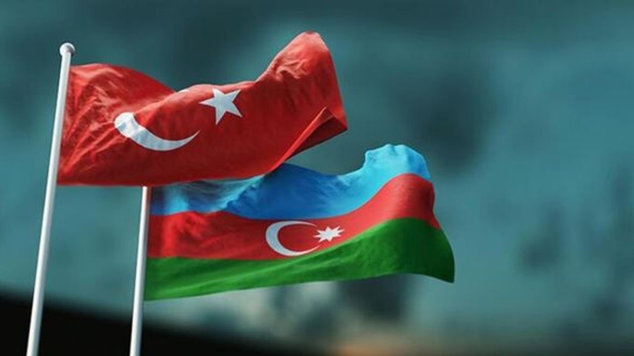 Azerbaycan, Türkiye'deki deprem bölgelerinde 100 milyon dolarlık konut inşa edecek