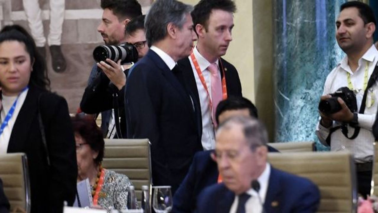 "Blinken ile Lavrov görüşmesi sadece bir karşılaşma"