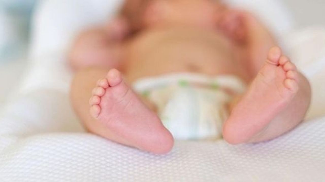 Çin'de bebeğin beyninden hiç doğmamış ikizi çıkarıldı