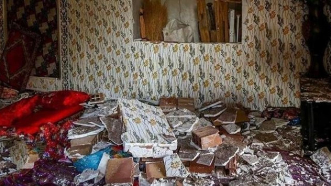 İran'daki depremde yaralı sayısı 165'e yükseldi