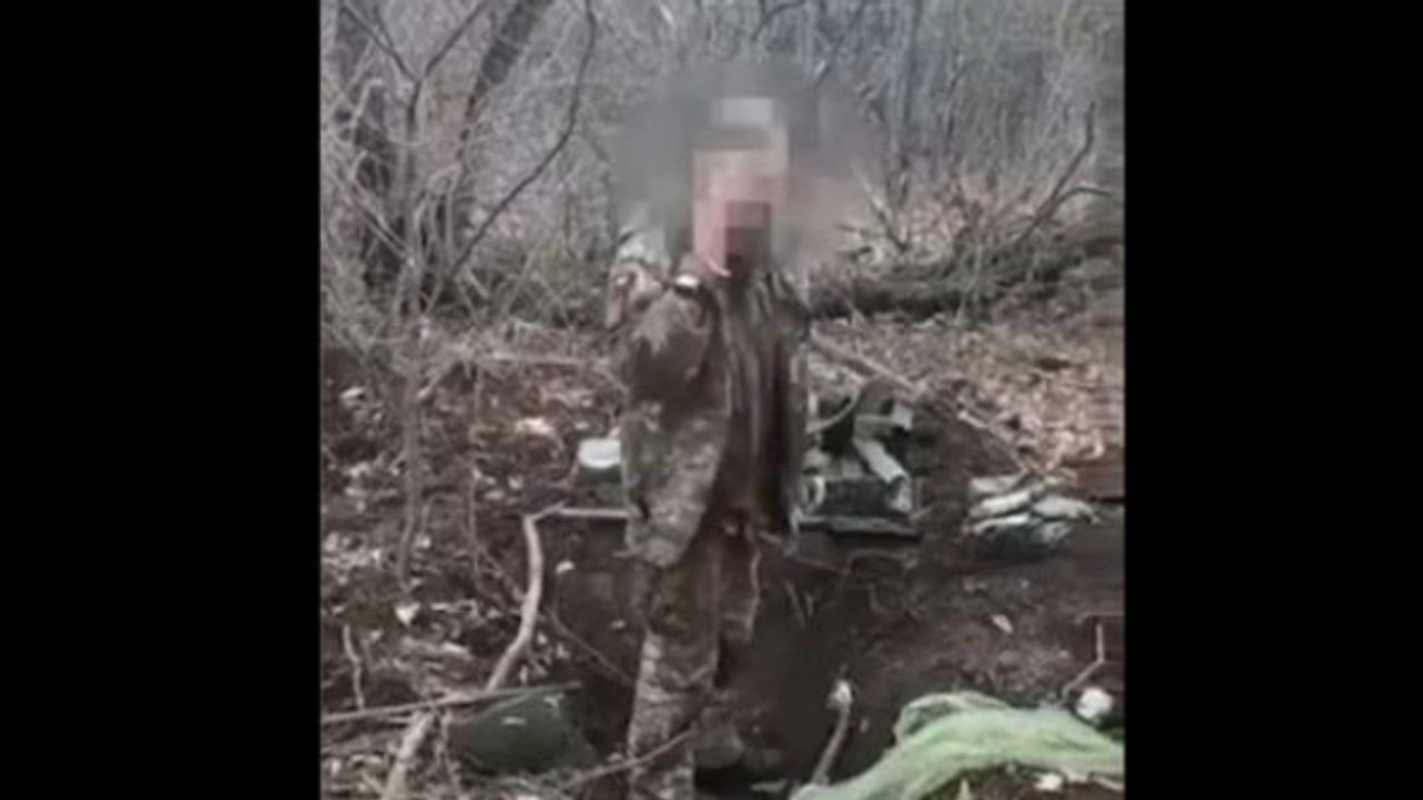 Silahsız Ukraynalı askerin kurşuna dizildiği görüntüler ortaya çıktı