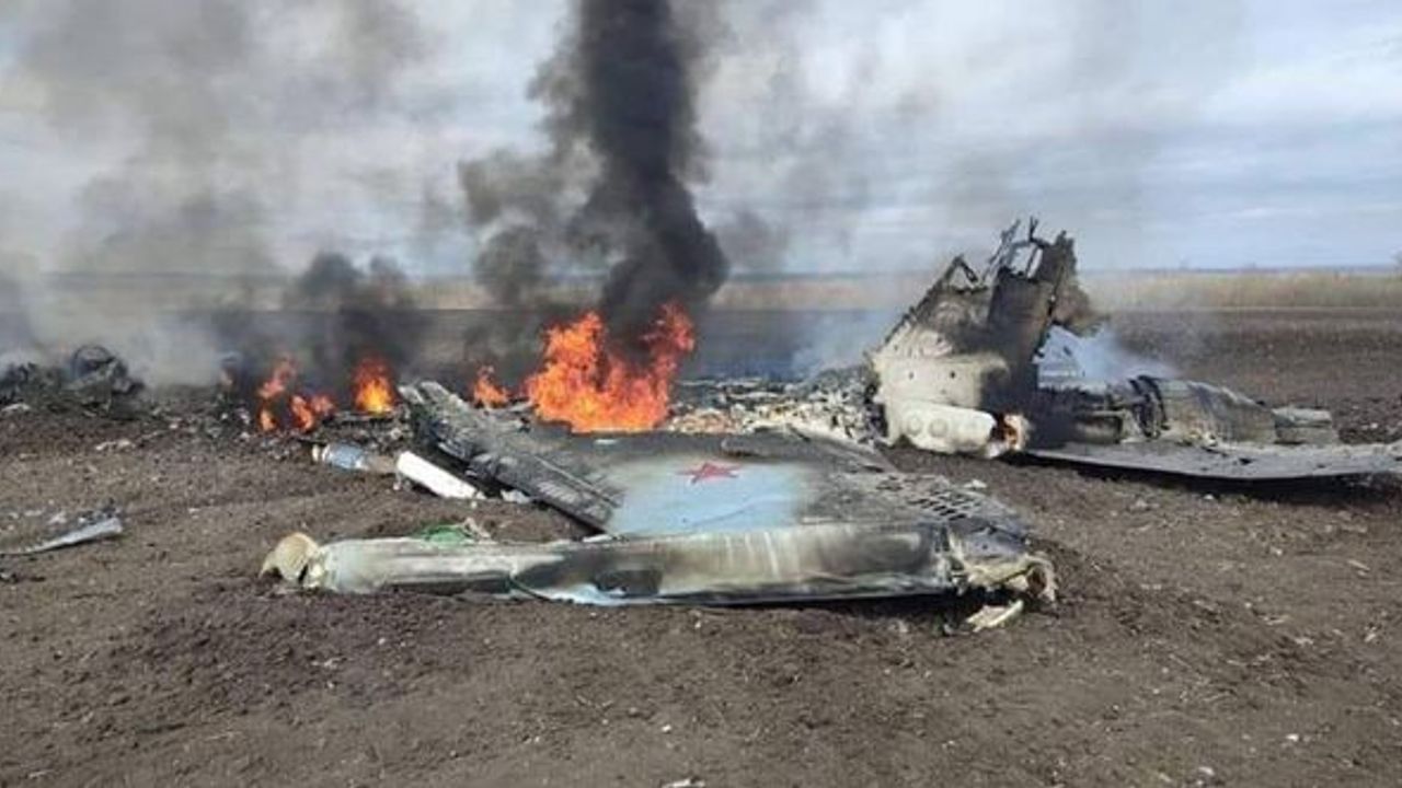 Ukrayna: Rus Su-24M bombardıman uçağı düşürüldü