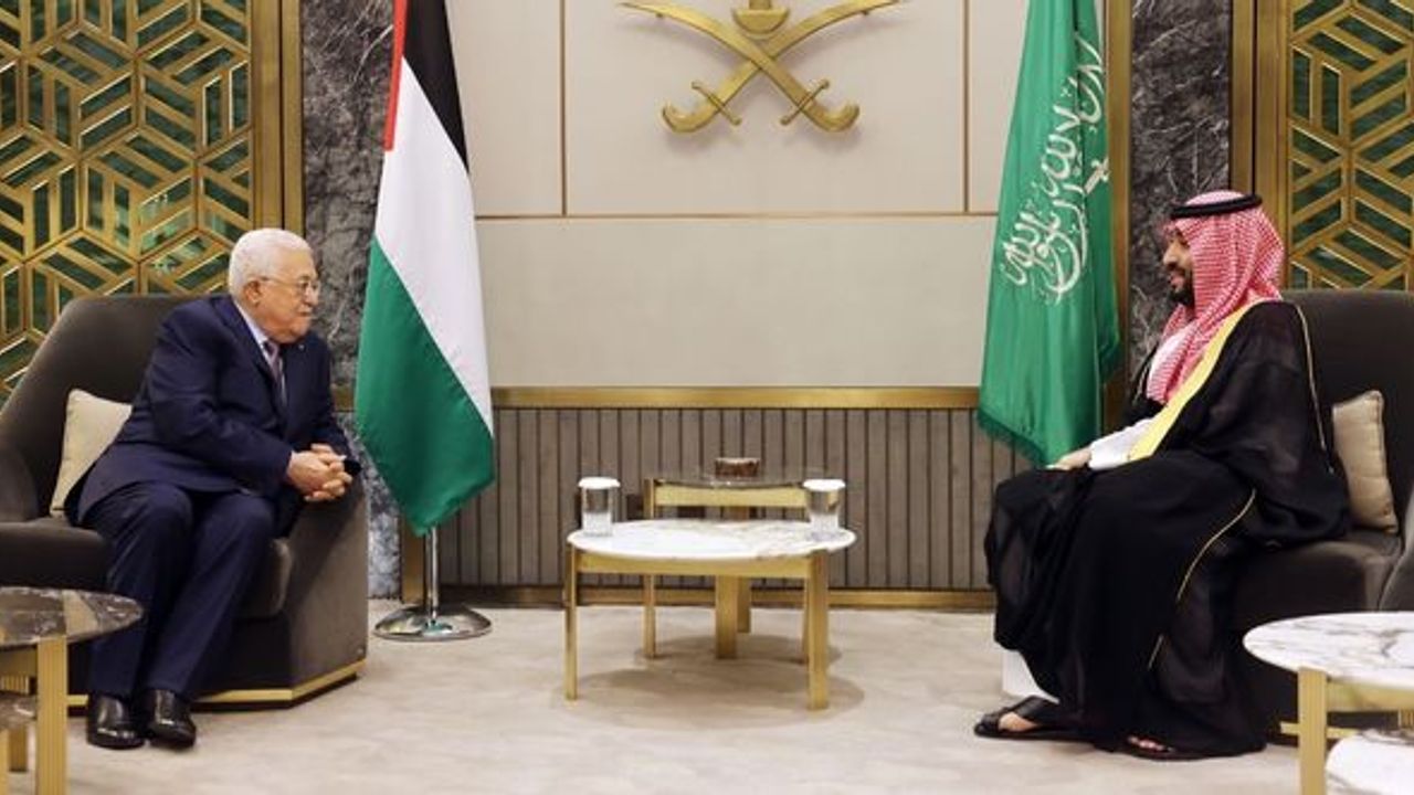 Filistin Devlet Başkanı Abbas Suudi Arabistan'da