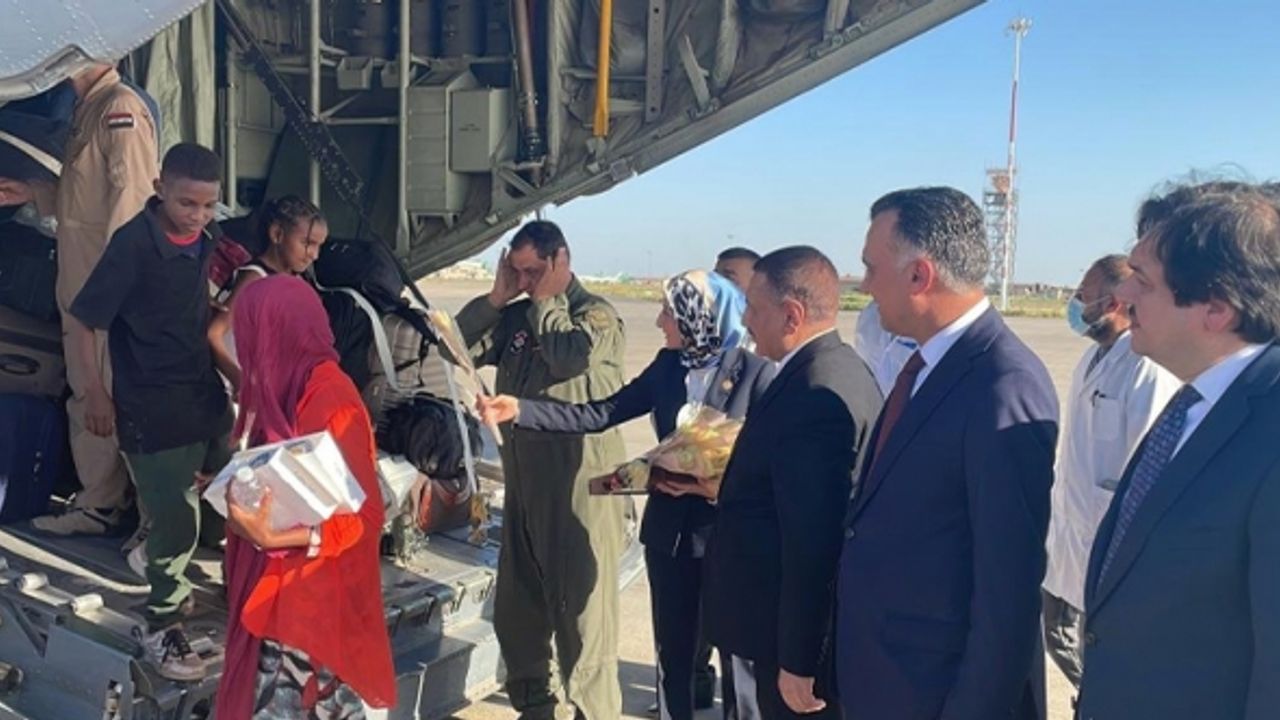 Sudan'dan 234 vatandaş yurda döndü