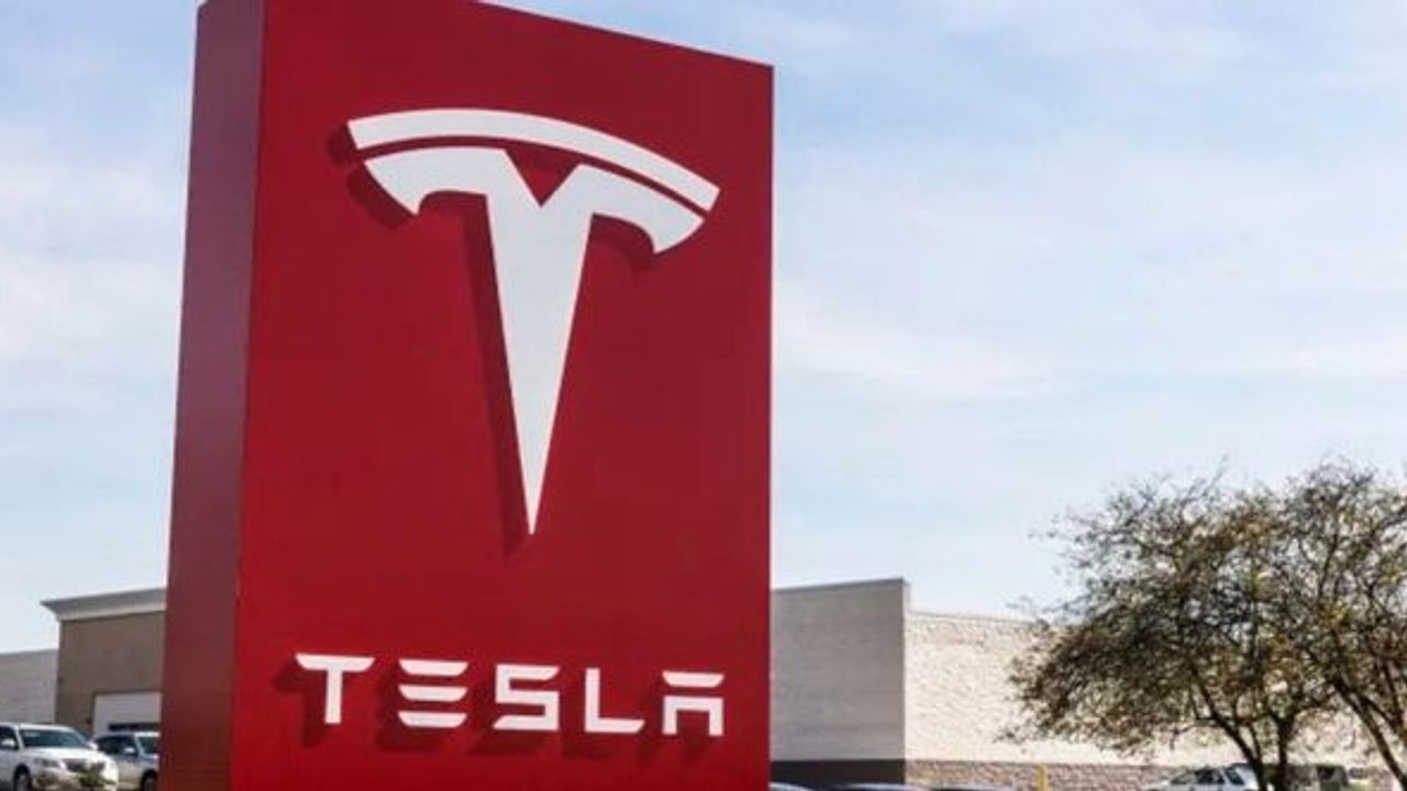 Tesla ölümcül bir kazaya daha karıştı