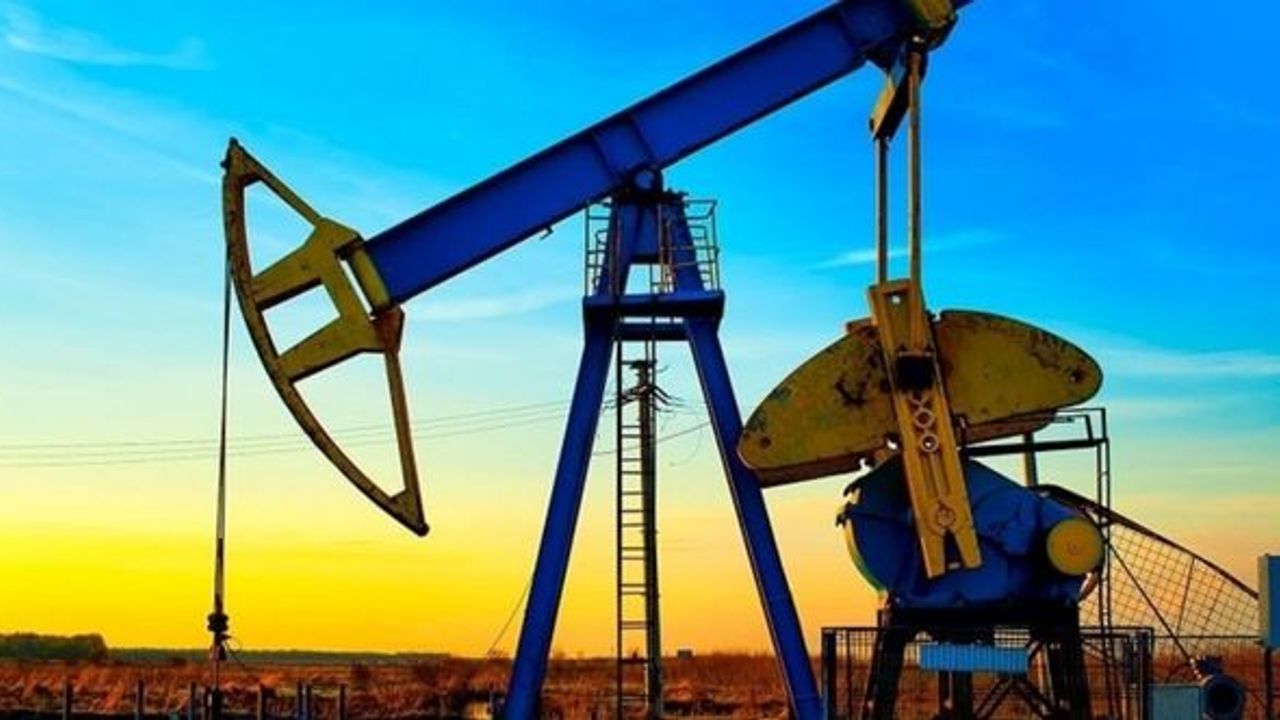 Brent petrolün varil fiyatı 76,69 dolar