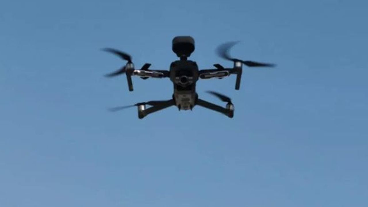 Fransa'da polisin gösterilerde dron kullanmasına onay 
