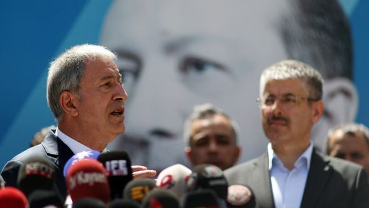 Hulusi Akar'dan seçim değerlendirmesi: "Ülkemizin ciddi bir terör sorunu var"