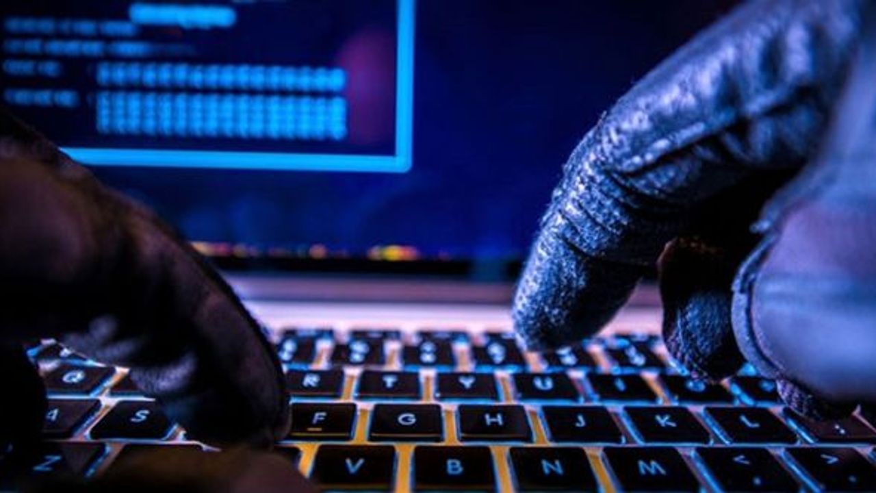 İran Dışişleri Bakanlığının internet sitesi hacklendi