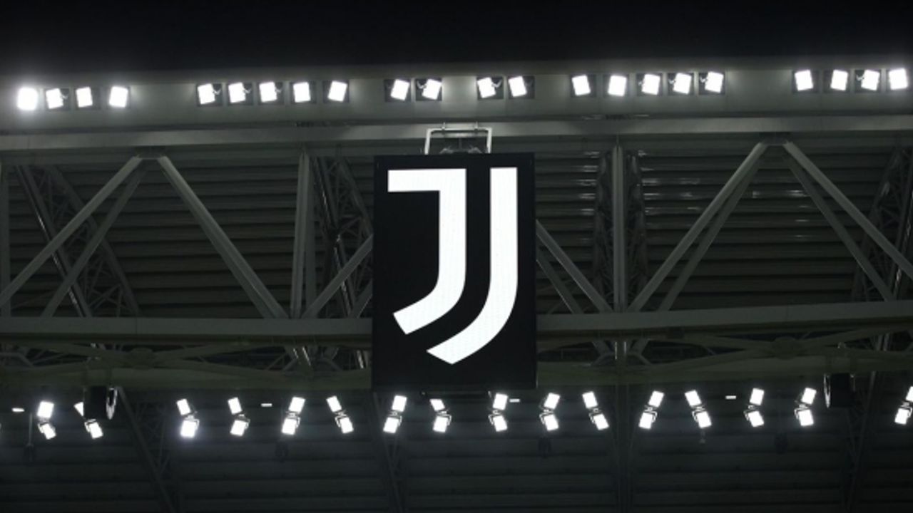 Juventus'a 10 puan silme cezası