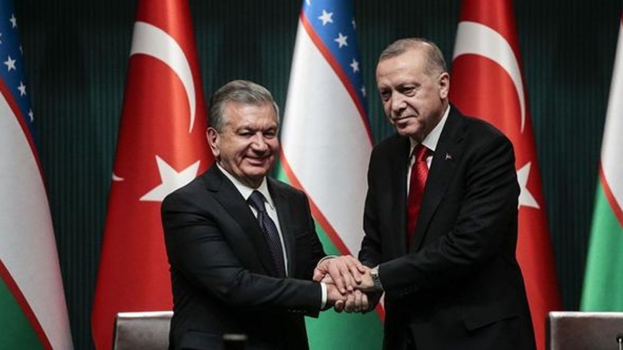 Mirziyoyev'den Cumhurbaşkanı Erdoğan'a tebrik