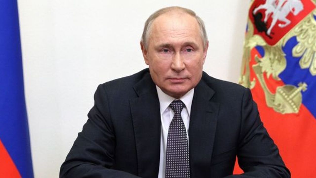 Putin, Azerbaycan Bağımsızlık Günü'nü kutladı
