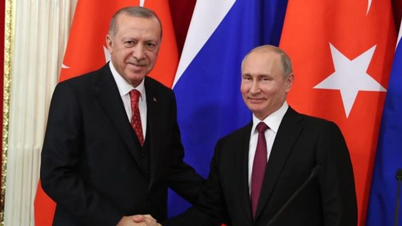 Rusya Devlet Başkanı Putin, Cumhurbaşkanı Erdoğan'ı tebrik etti