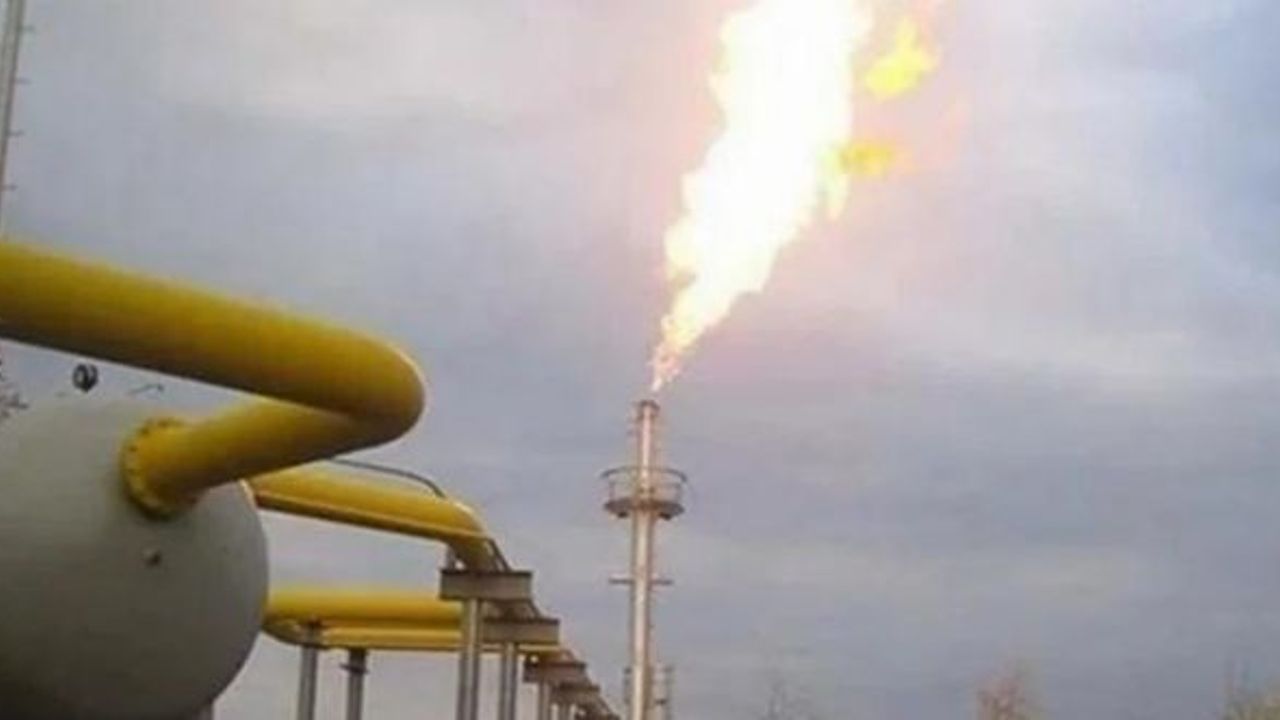 Rusya'nın petrol ve doğal gaz gelirleri azaldı