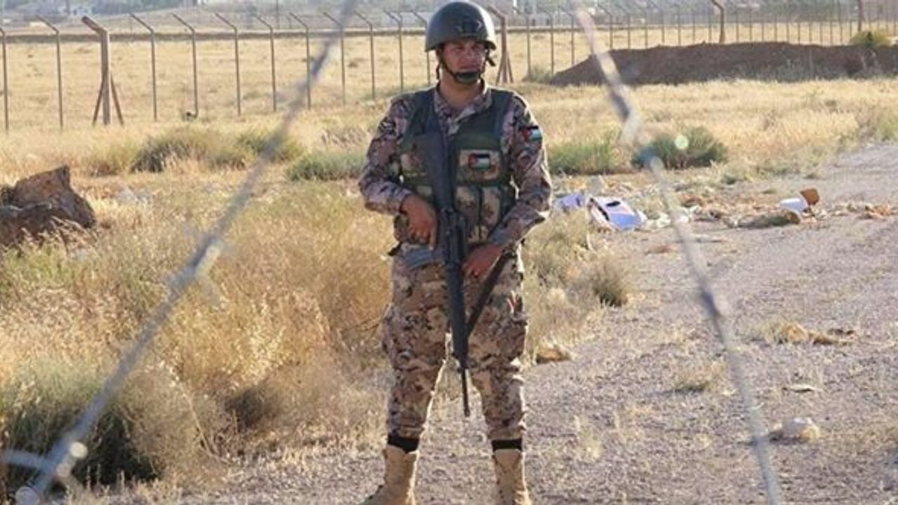 Ürdün ordusundan Suriye sınırında uyuşturucu kaçakçılarına yönelik operasyon