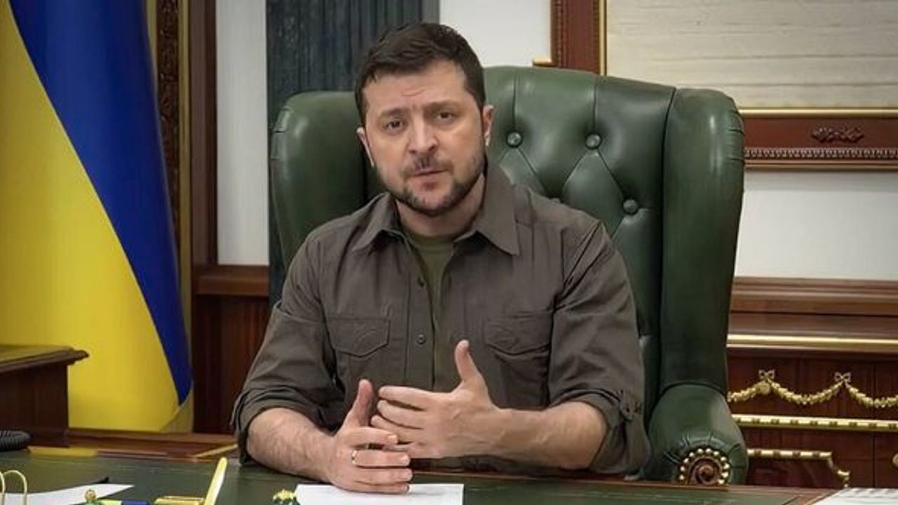 Zelenskiy, İran’a 50 yıllık süreyle yaptırım uygulama kararını parlamentoya sundu