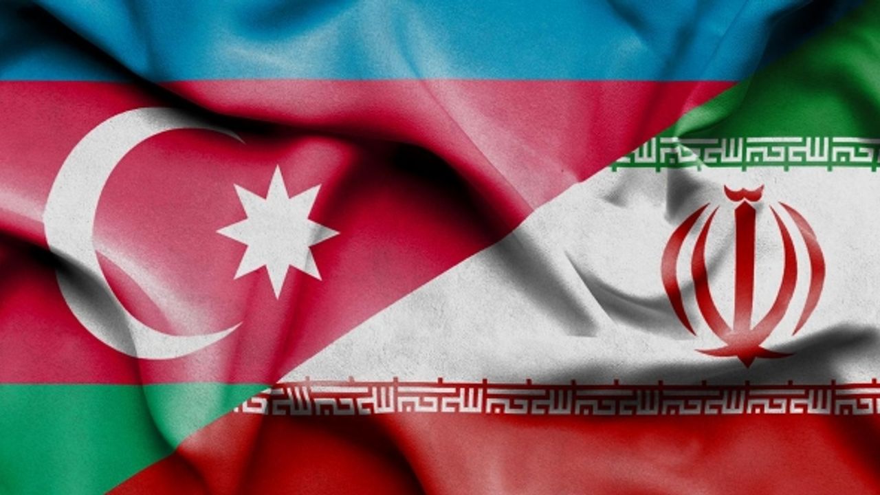 Azerbaycan'dan vatandaşlara uyarı: İran'a seyahat etmeyin!