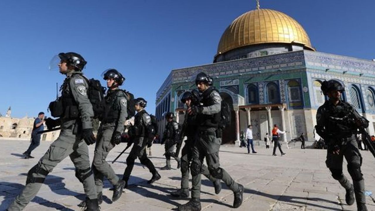 İslam İşbirliği Teşkilatı, İsrailli Bakan'ın Mescid-i Aksa baskınını kınadı