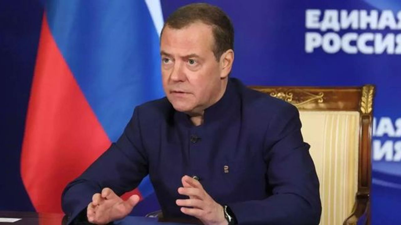 Medvedev: 3. Dünya Savaşı yaklaşıyor