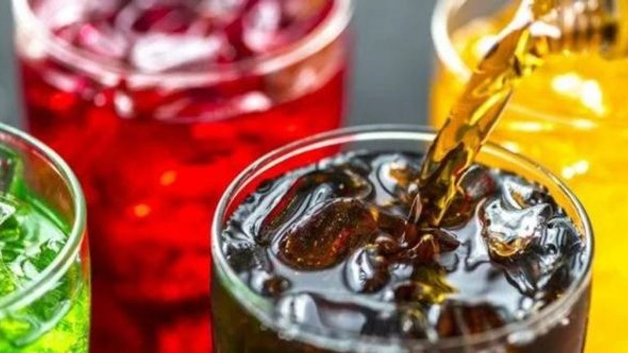 Şekerli içecekler kadınlarda karaciğer kanseri riskini yükseltiyor