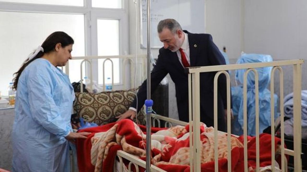 Bakan Maruf’tan yangında yaralanan hastalara ziyaret