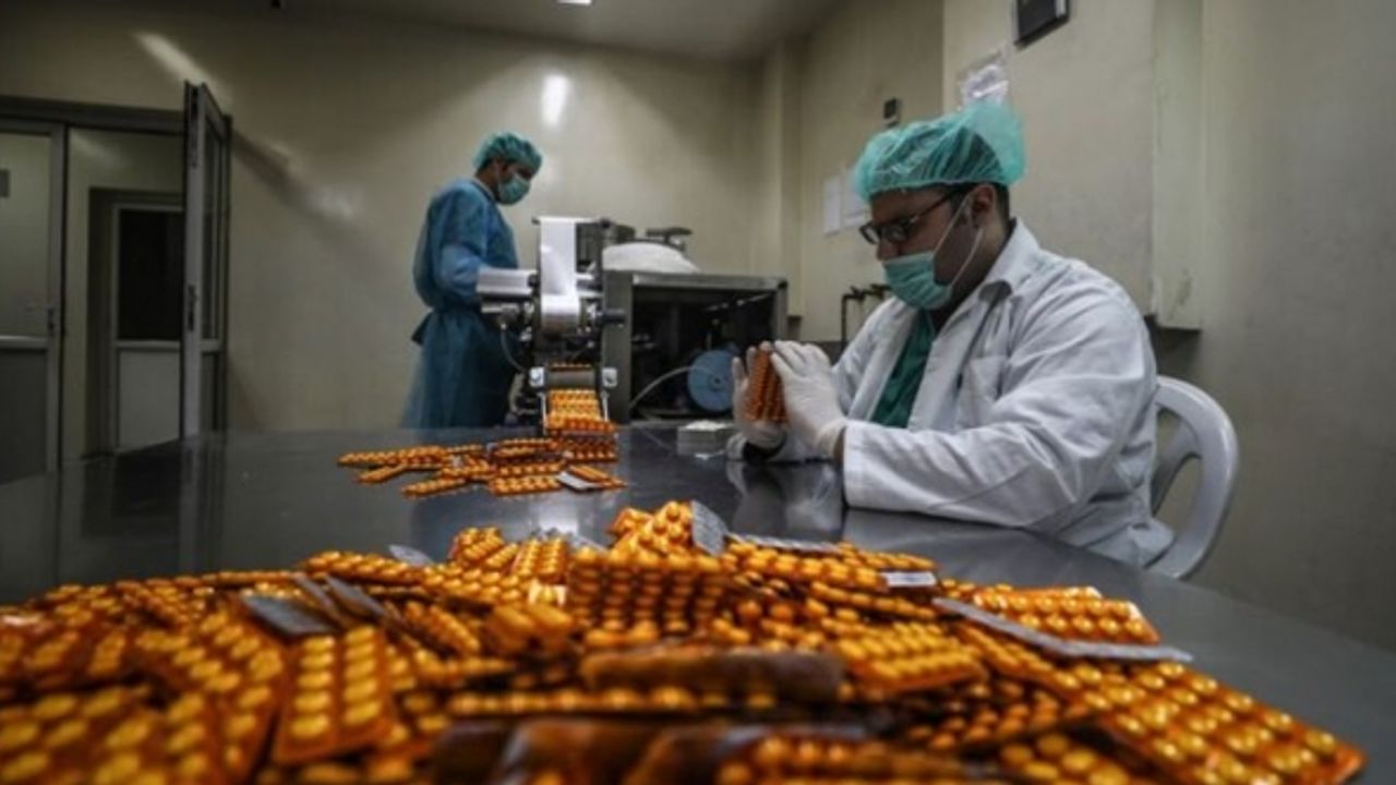 İlaç fiyatlarını düşürmek için 18 ilaç fabrikası açılacak