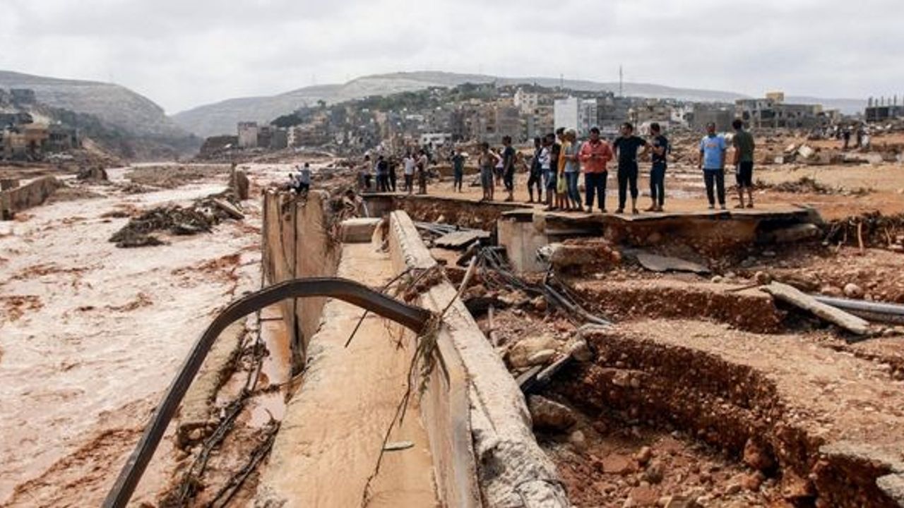 Libya'ya 38 yardım uçağı ulaştı