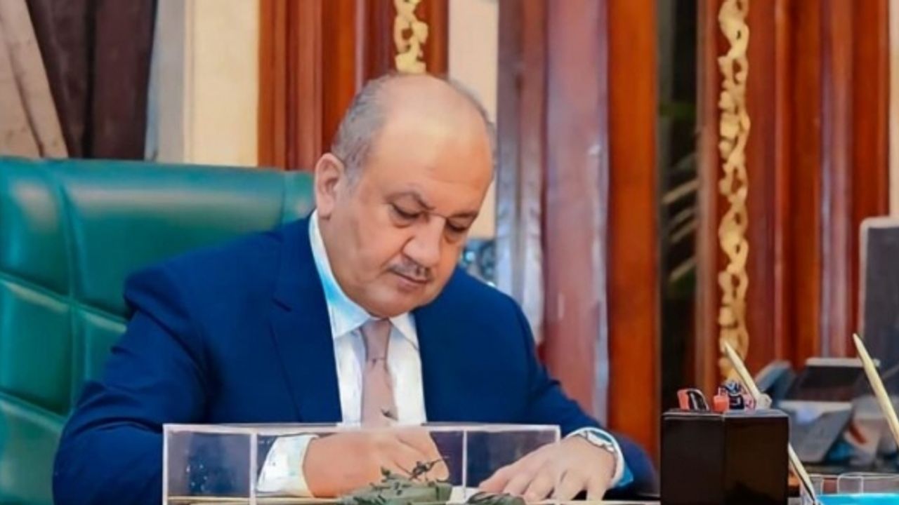 Savunma Bakanı Abbasi: Güvenlik güçleri sınıra konuşlandırıldı
