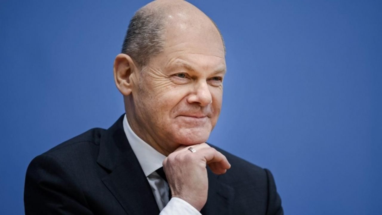 Scholz: Almanya'da nükleer enerji kullanılmayacak