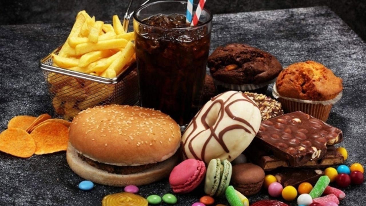 Ultra işlenmiş gıdalardaki o maddeye dikkat: Felç riskini artırıyor!