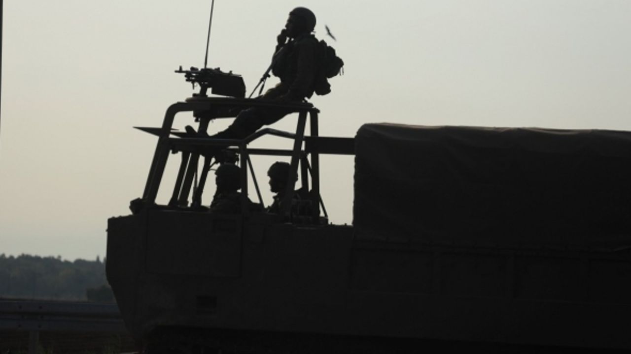 İsrail ordusu: Lübnan'ın güneyinden gelen Hizbullah'a ait İHA'ları düşürdük