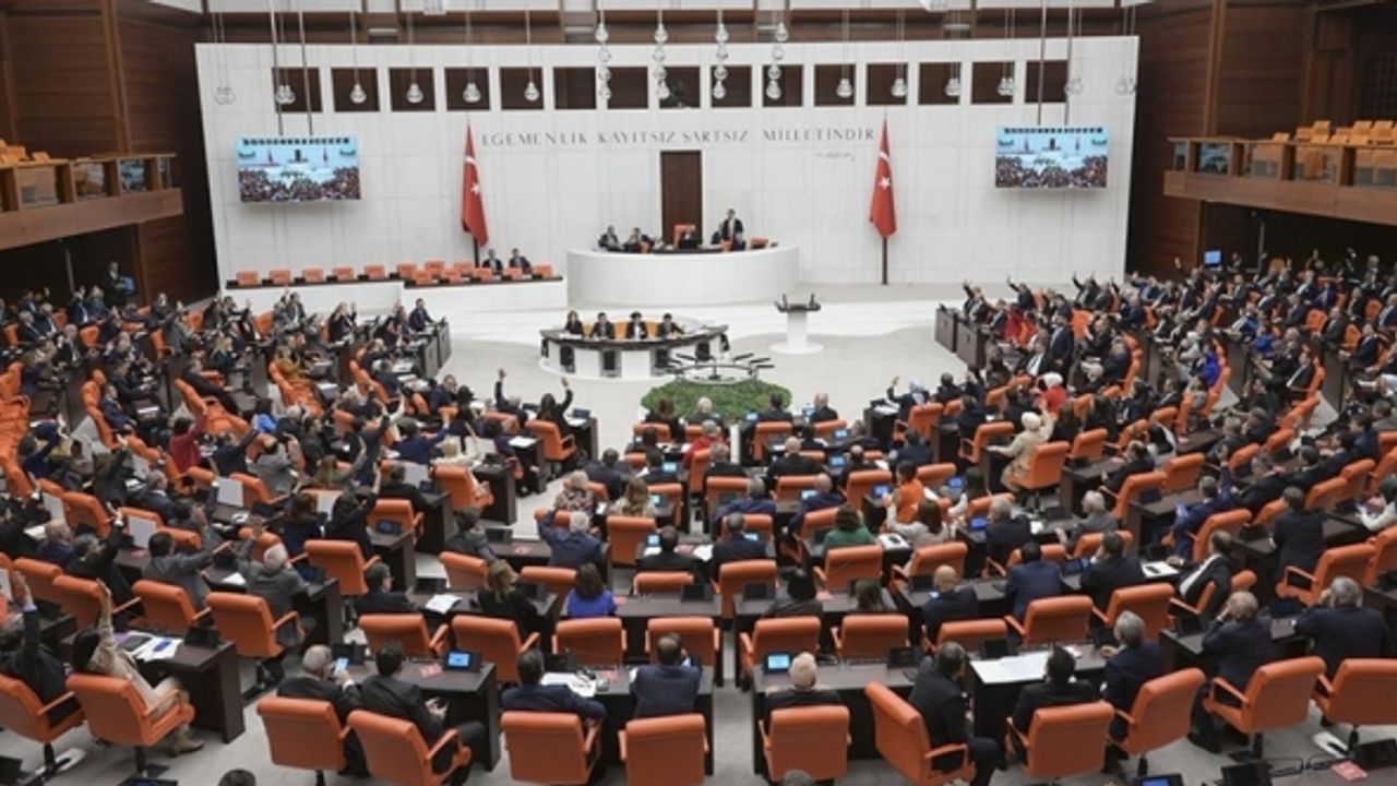 TBMM Genel Kurulu'nda Irak ve Suriye tezkeresi kabul edildi