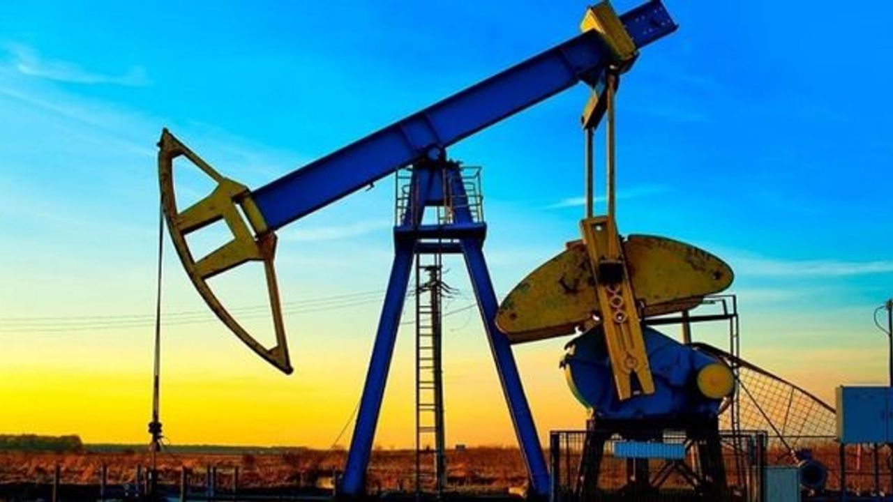 Brent petrolün varil fiyatı 82,19 dolar
