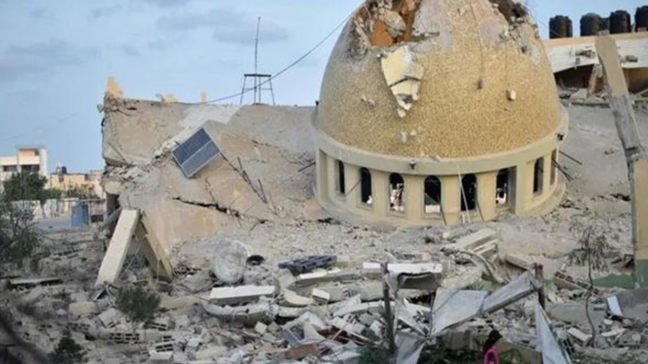 İsrail'in Gazze saldırılarında 52 cami tamamen yıkıldı